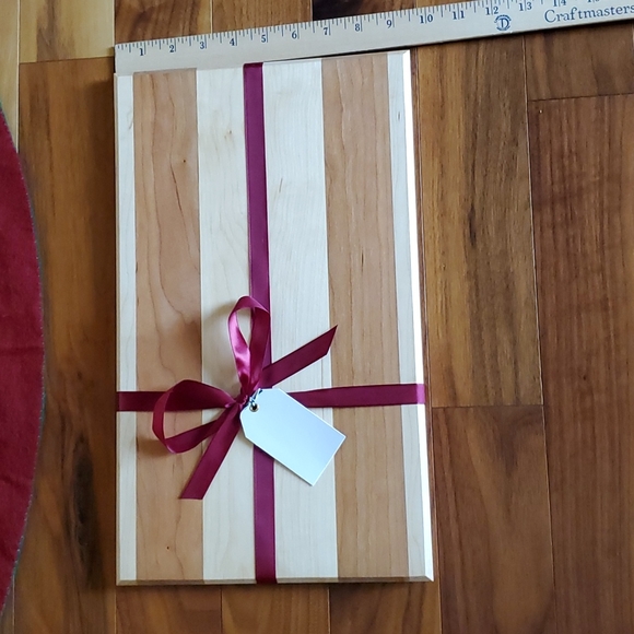NWT Handcrafted Charcuterie Cutting Board, Cherry & Maple, High End, Quality - Picture 9 of 10